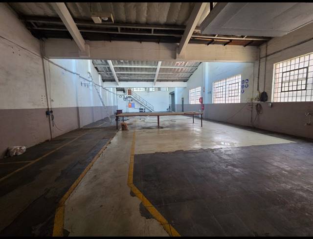 584M² WAREHOUSE TO LET IN JACOBS